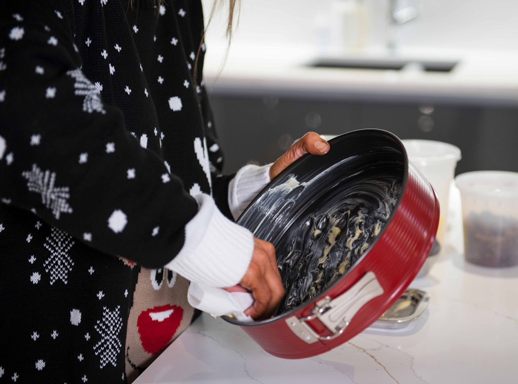 SPICED CHRISTMAS TREE SPONGE Recipe by Julie Neville_2