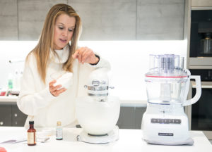 Pavlova Valentines Day Home Cooking with Julie Neville