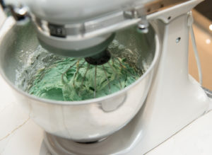 ST PATRICKS MINT CUPCAKES recipe by home cooking with julie neville