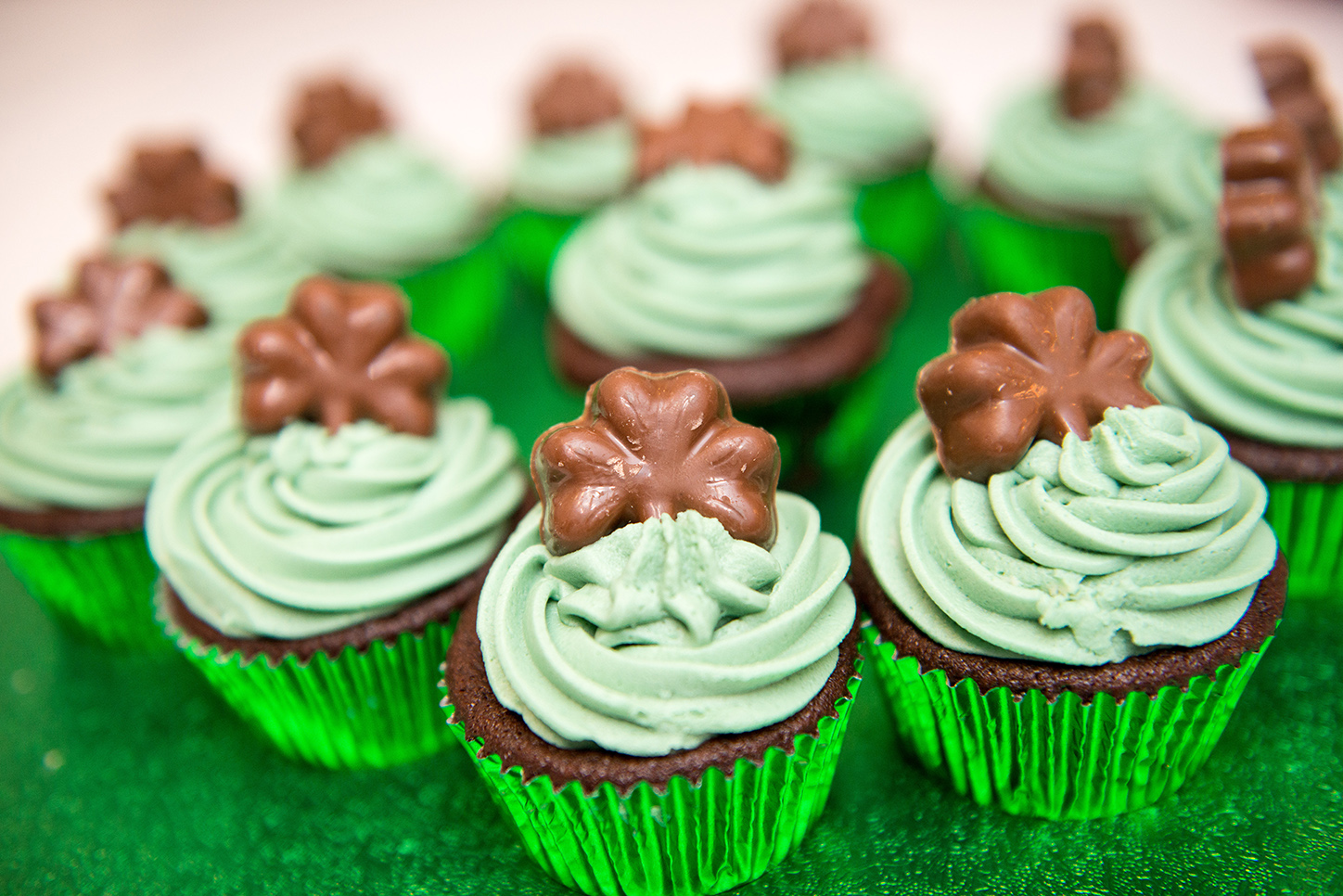 ST PATRICKS MINT CUPCAKES recipe by home cooking with julie neville19