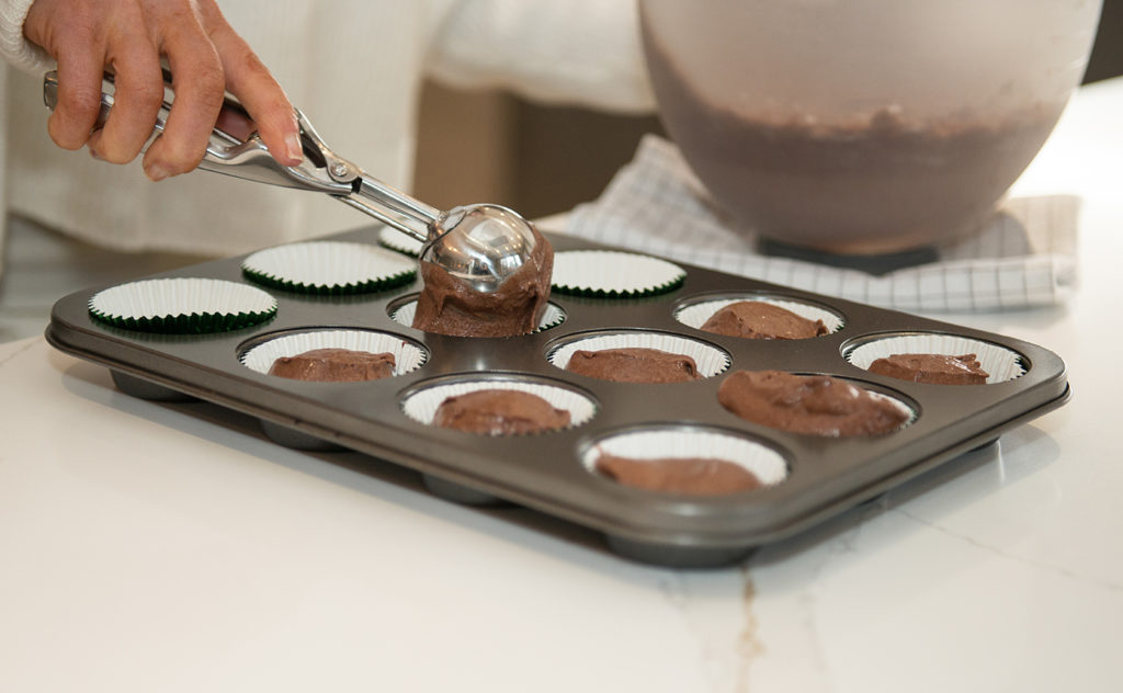 ST PATRICKS MINT CUPCAKES recipe by home cooking with julie neville