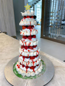 Pavlova Christmas tree recipe by home cooking with julie neville40