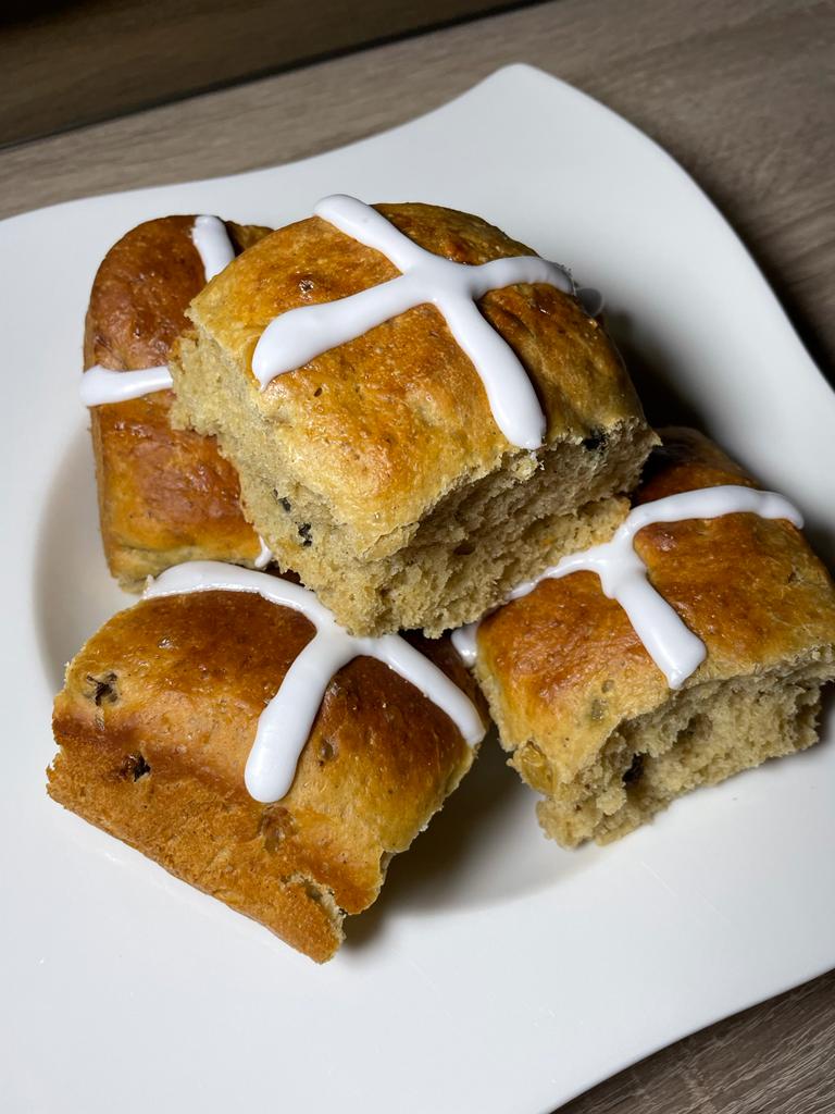 hot cross bun Julie neville home cooking