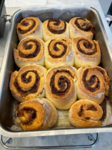 cinnamon roll Julie neville home cooking