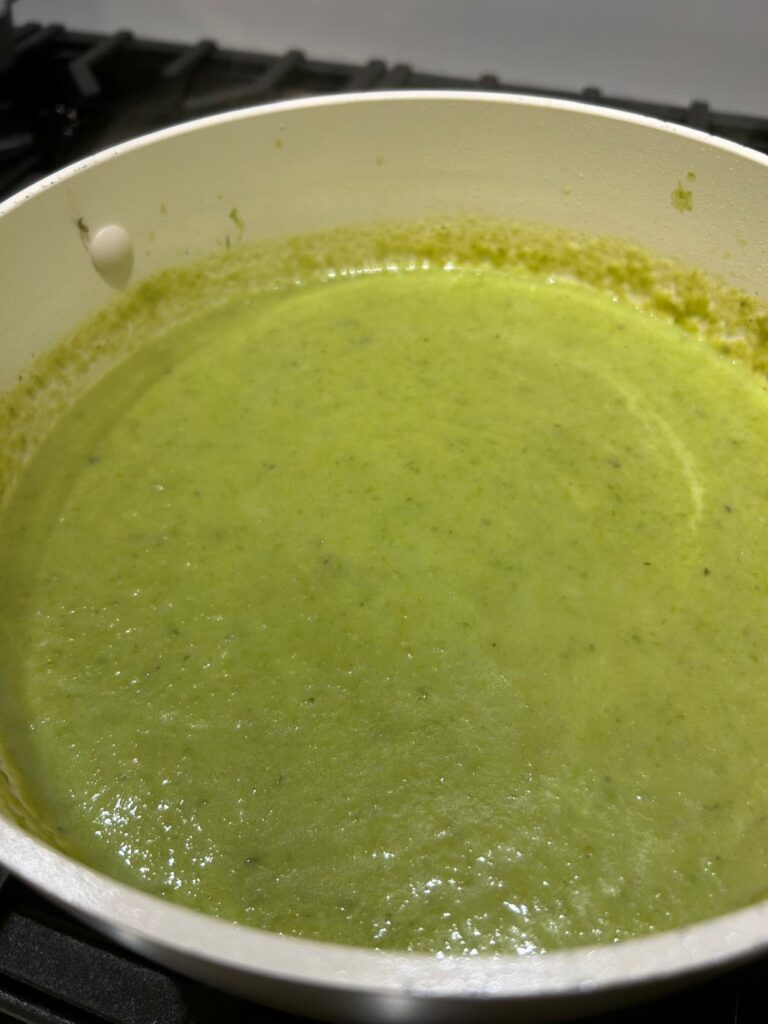 Cream of asparagus soup