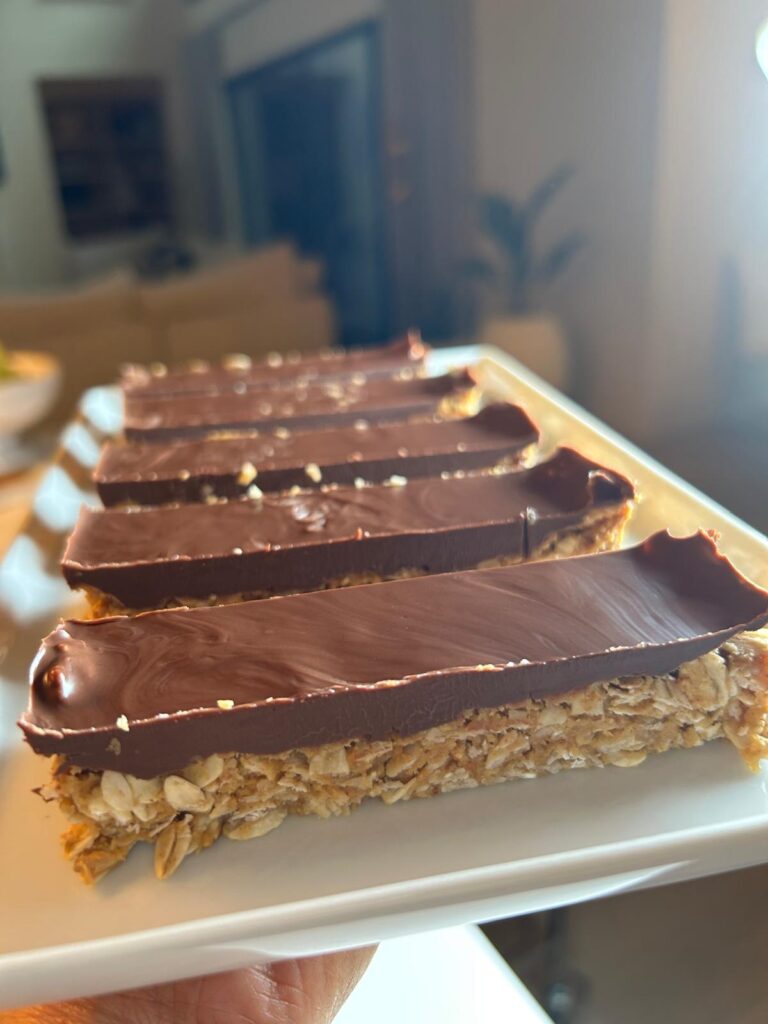 No-Bake Chocolate Peanut Butter Bars